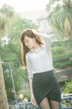 诱惑女教师 神崎